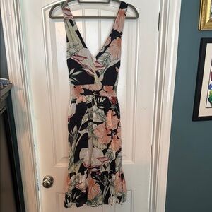 Ann Taylor Navy and Peach Sleeveless V-Neck Sundress